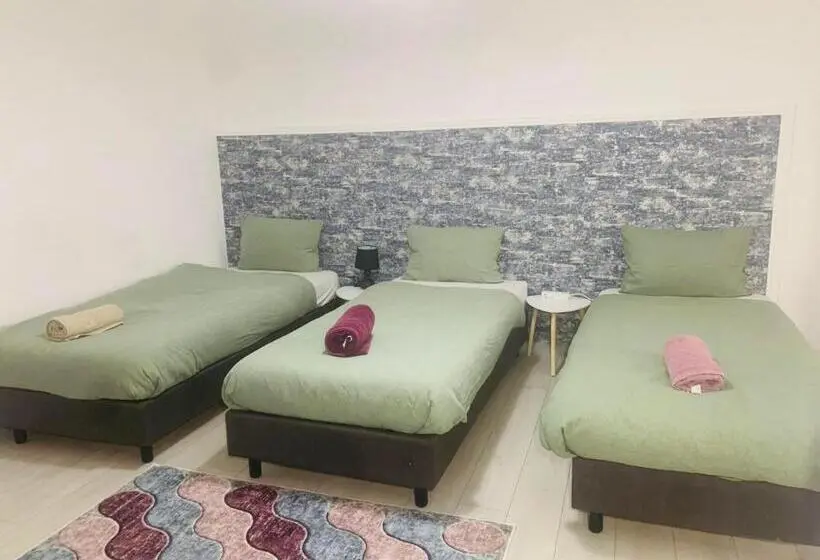 スタンダードトリプルルーム, Pensiunea Bozi Timisoara