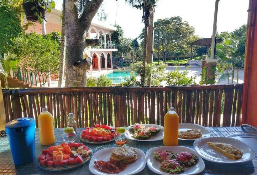 Семейный Номер Вид на Сад, Saak Luúm Ruta Puuc