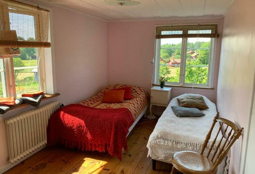 Номер Economy, Charming House On Large Property On Vato