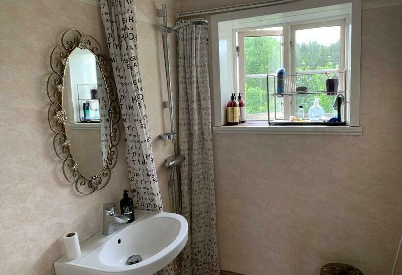 Номер Economy, Charming House On Large Property On Vato