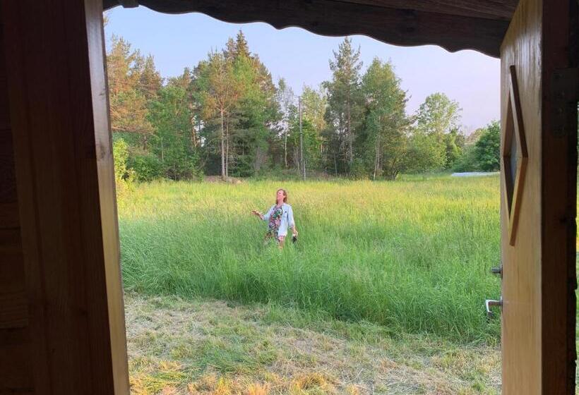 Дом 1 Спальня, Charming House On Large Property On Vato