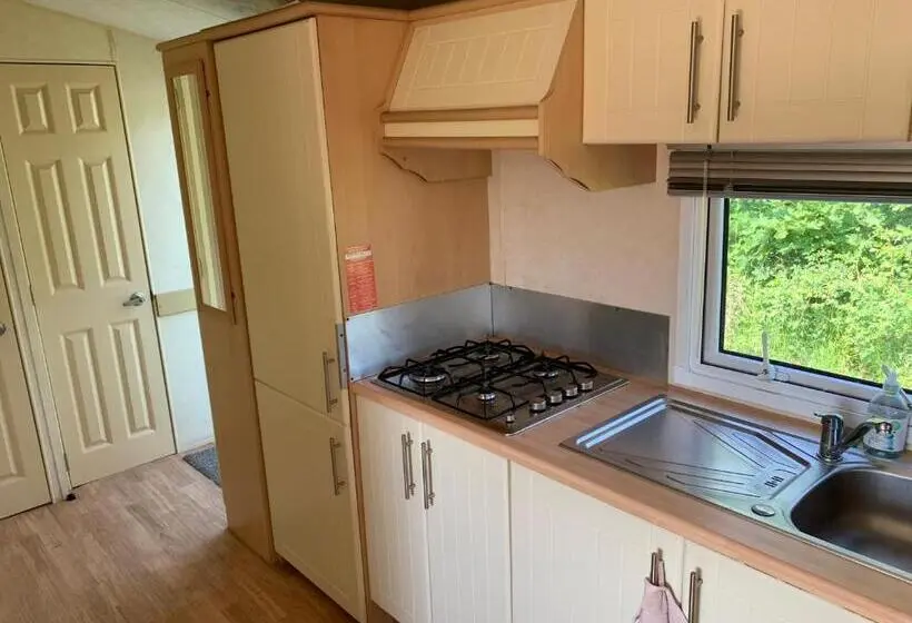２ベッドルームハウス, Charming House On Large Property On Vato
