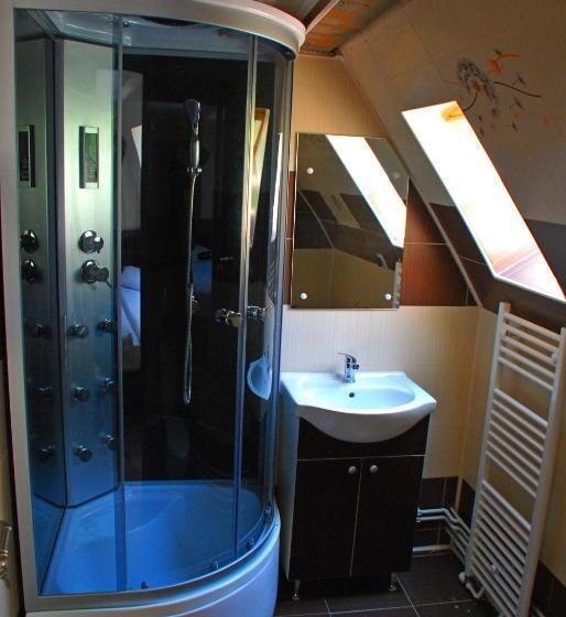 豪华房间, Pensiunea Iulia