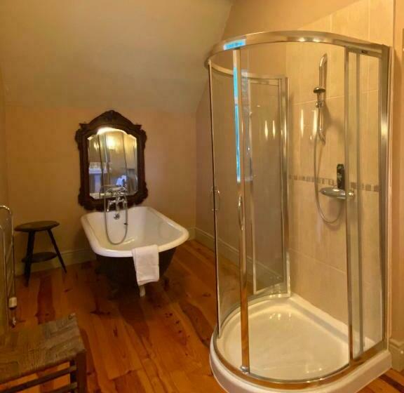 豪华园景房, Templemacateer