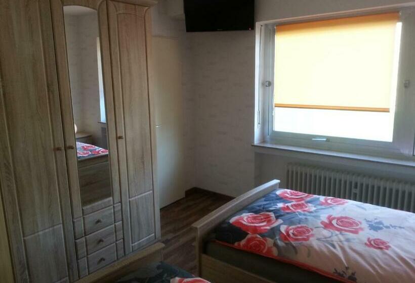 غرفة قياسية, Zum Fuchsbau