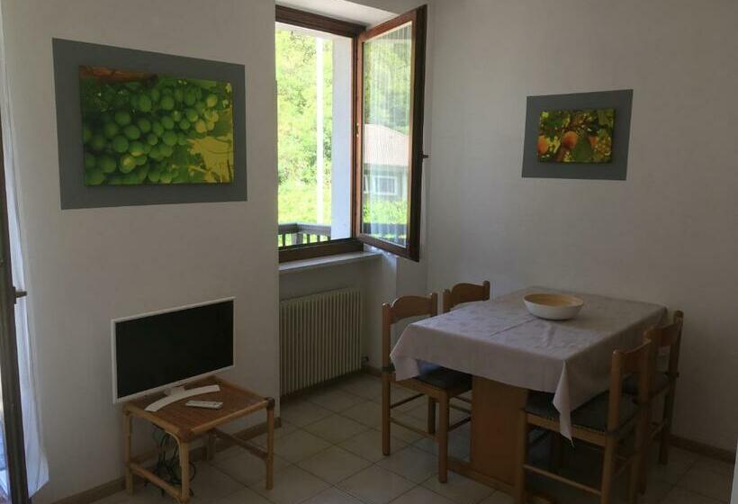 סוויטה עם מרפסת, Casa St Uldarico