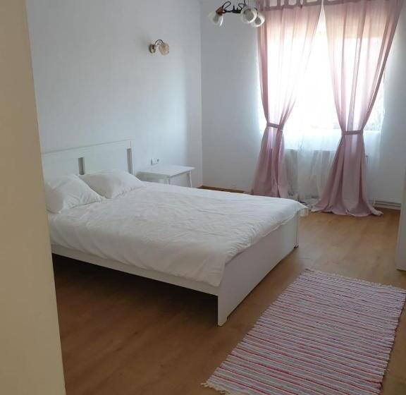 스탠다드 룸 가든 전망, Casuta De La Munte