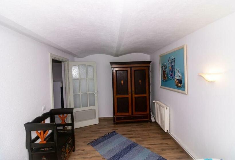 Апартаменты 2 Спальни, Flanderhof Manor