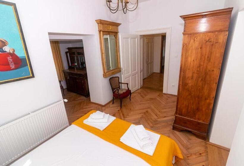 Номер Стандарт, Flanderhof Manor
