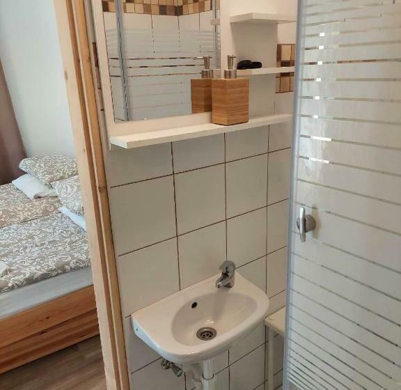 חדר סטנדרט עם טרסה, Máré Vára Vendégház