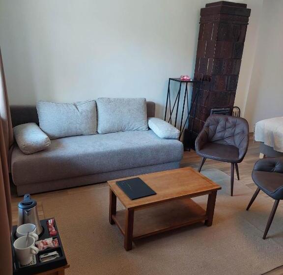 ファミリールーム, Máré Vára Vendégház