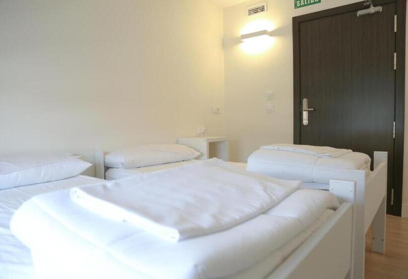 스탠다드 룸 공동 욕실, Aterpe Kanpezu Hostel