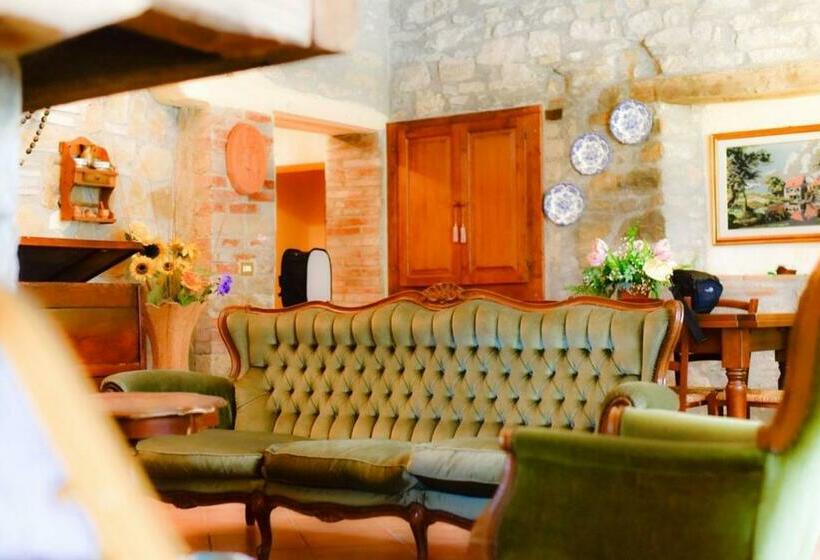 דירת שלושה חדרים, Agriturismo Baticci