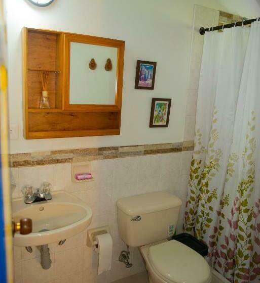 スタンダード４人部屋, Finca Hotel Carmonia Del Bosque