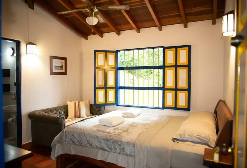 デラックスルーム, Finca Hotel Carmonia Del Bosque