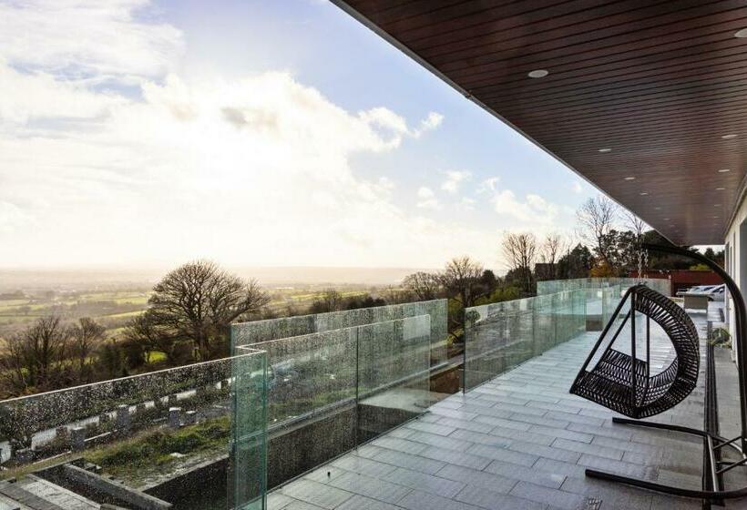 Номер Economy, The Wylies