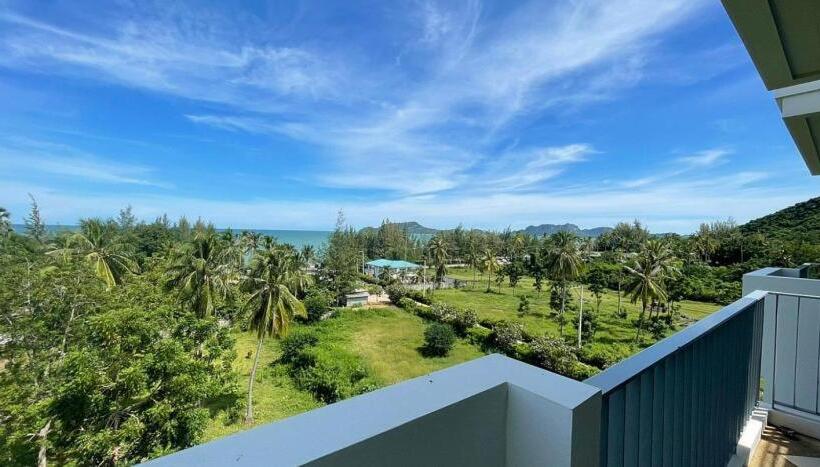 Triple Room Sea View, The Sea Condominium Seaview