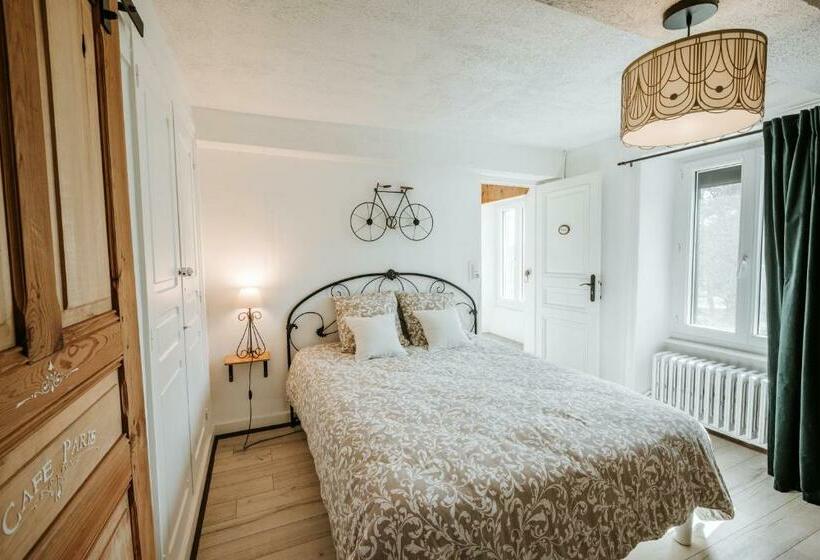 Номер Стандарт, Relais Des Combrailles