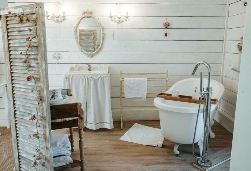 Номер Стандарт Вид на Сад, Relais Des Combrailles