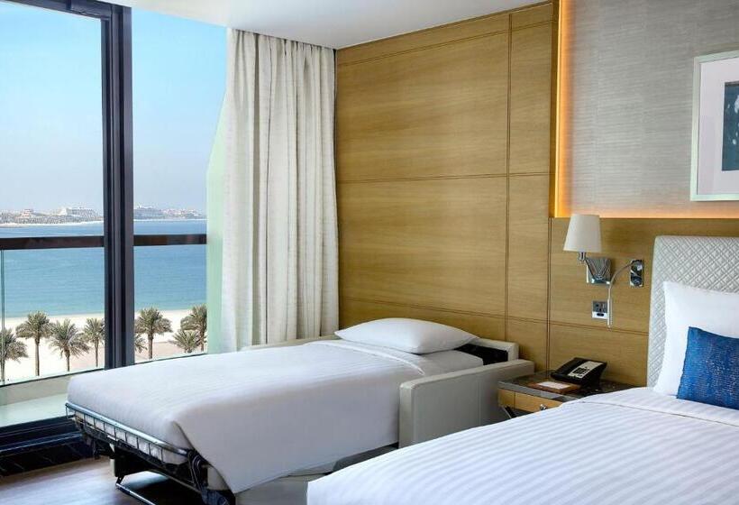 Club Room King Bed