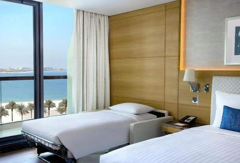 Club Room King Bed