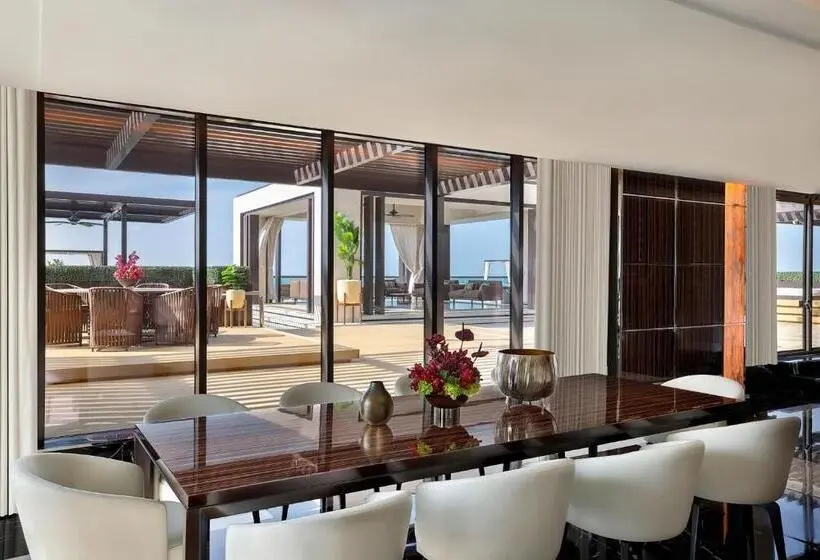 اتاق رویال, Marriott Resort Palm Jumeirah, Dubai