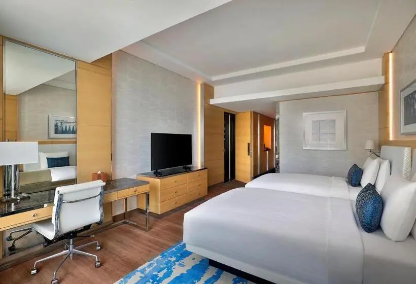 اتاق خانوادگی تودرتو, Marriott Resort Palm Jumeirah, Dubai