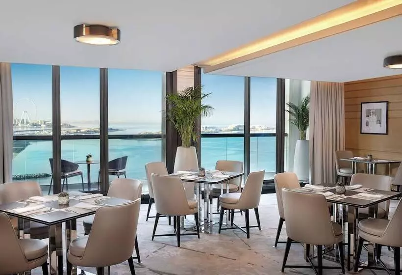 Club Room Sea View, Marriott Resort Palm Jumeirah, Dubai