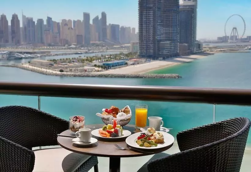 Club Room Sea View, Marriott Resort Palm Jumeirah, Dubai