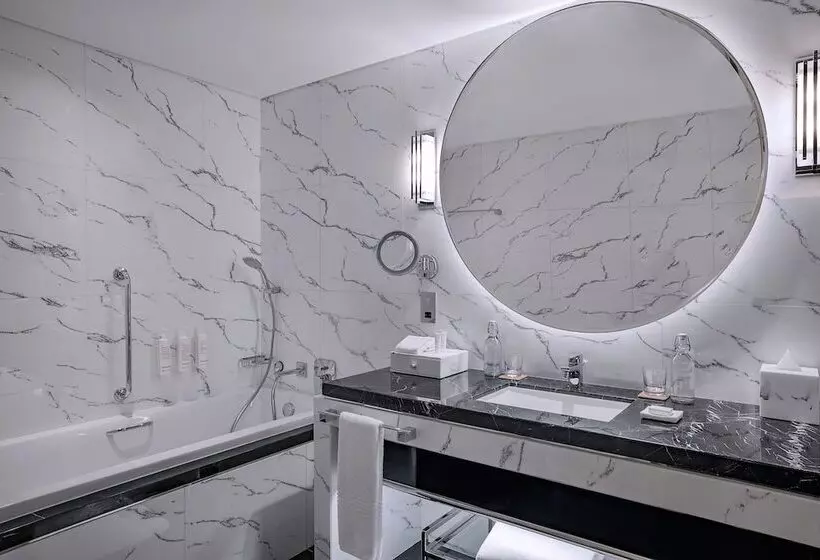 اتاق لوکس با تخت بزرگ, Marriott Resort Palm Jumeirah, Dubai