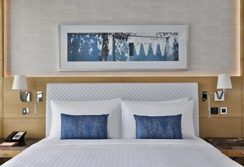 اتاق لوکس با تخت بزرگ, Marriott Resort Palm Jumeirah, Dubai