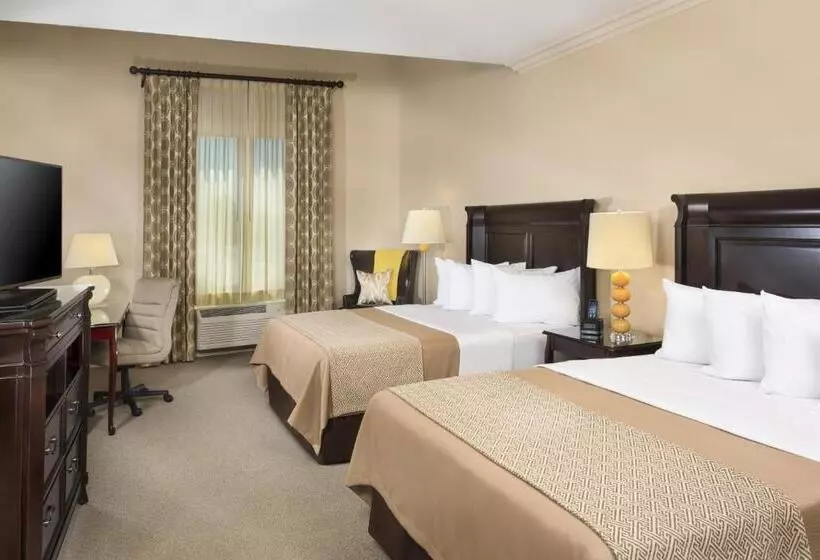 身障者適用スイートルーム, Ayres Hotel Orange