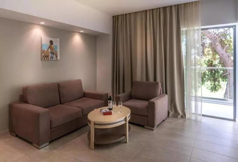 ファミリールーム, Elinotel Sermilia Resort