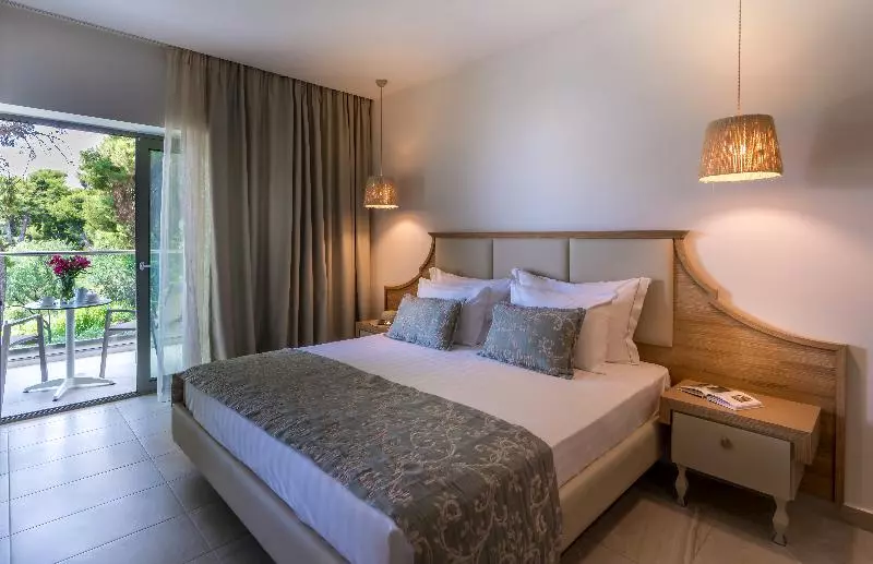 スーペリアールーム, Elinotel Sermilia Resort