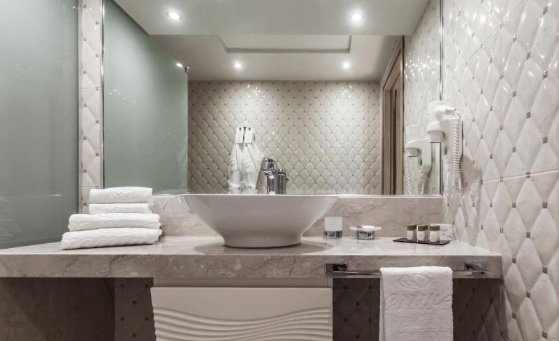 غرفة سوبيريور مطلّة علي البحر, Elinotel Sermilia Resort