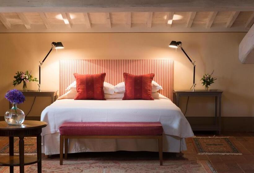 阁楼套房, Borgo Pignano Tuscany