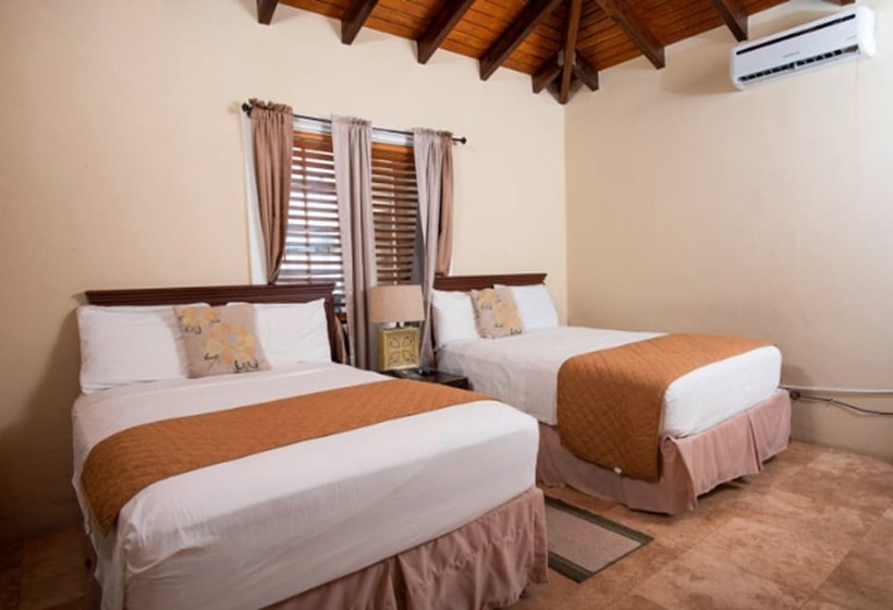 اتاق استاندارد سه نفره, Bunker Hill