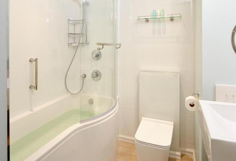 شقة 3 غرف, First Group La Montagne