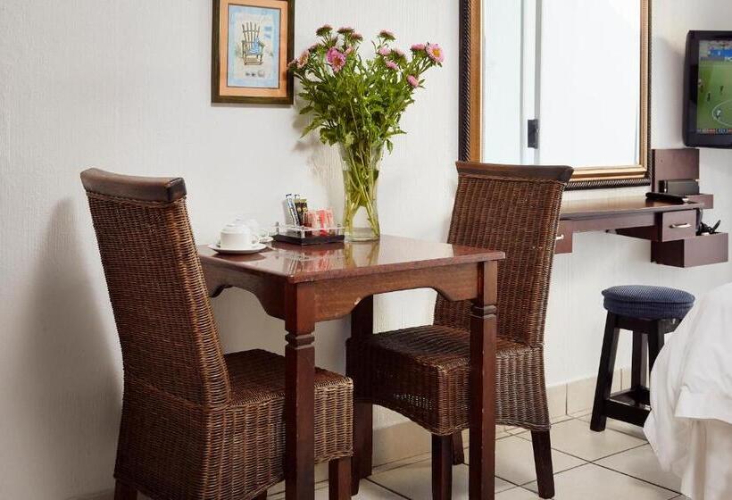 إستوديو قياسى, First Group La Montagne