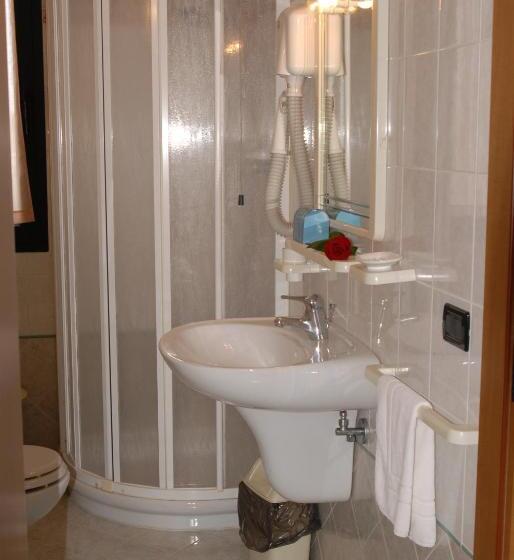 バルコニー付きシングルスタンダードルーム, Gran Delta Di Alba Invest Srl