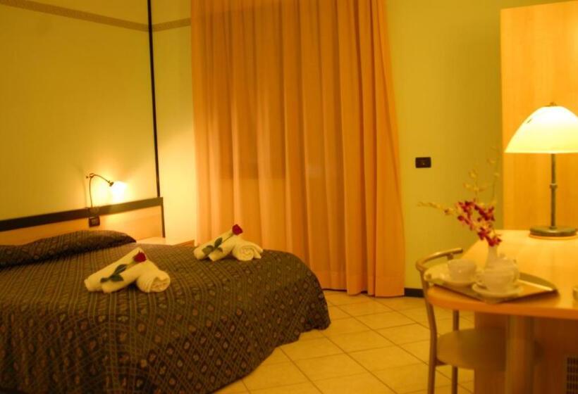 スタンダードルーム, Gran Delta Di Alba Invest Srl