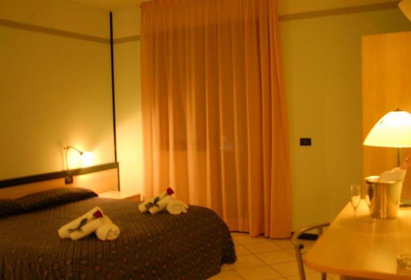 スタンダードルーム, Gran Delta Di Alba Invest Srl