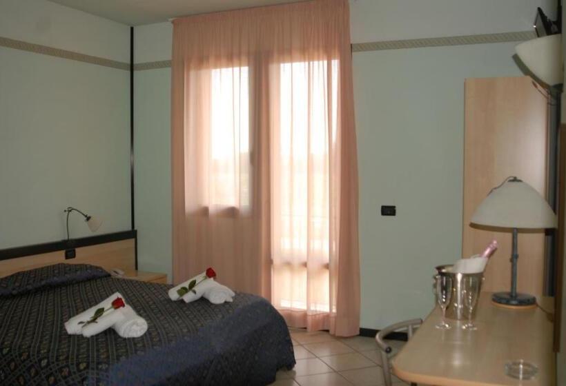 スタンダードルーム, Gran Delta Di Alba Invest Srl