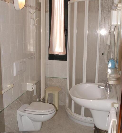 バルコニー付きシングルスタンダードルーム, Gran Delta Di Alba Invest Srl