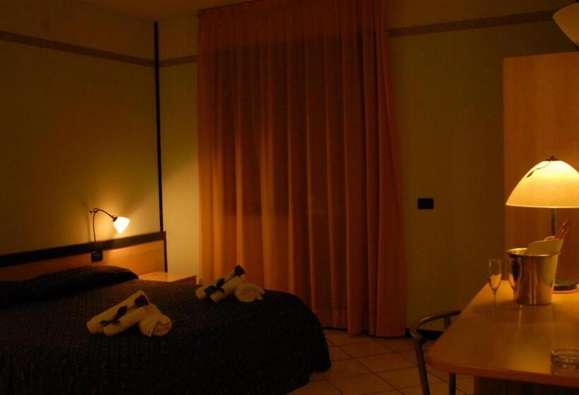 スタンダードルーム, Gran Delta Di Alba Invest Srl