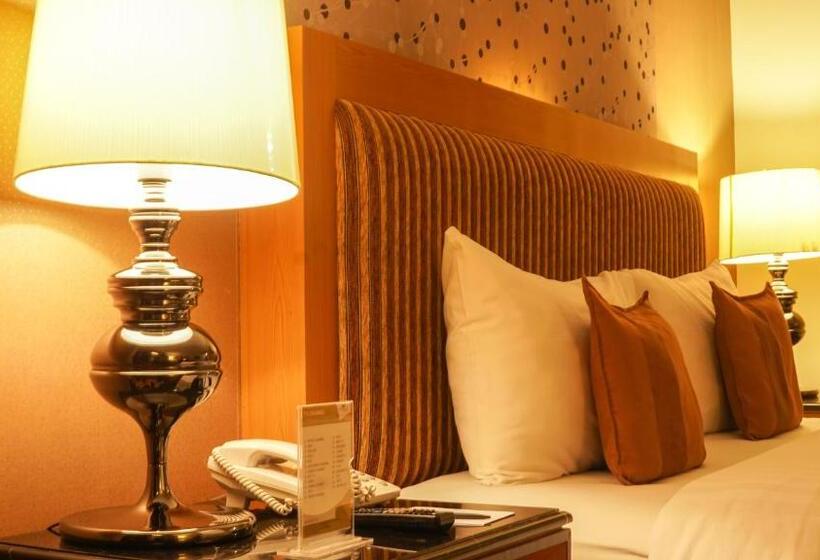 스탠다드 룸 킹사이즈 침대, Grand Rocky Hotel Bukittinggi