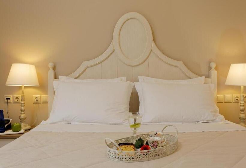 إستوديو ديلوكس, Ionia Suites