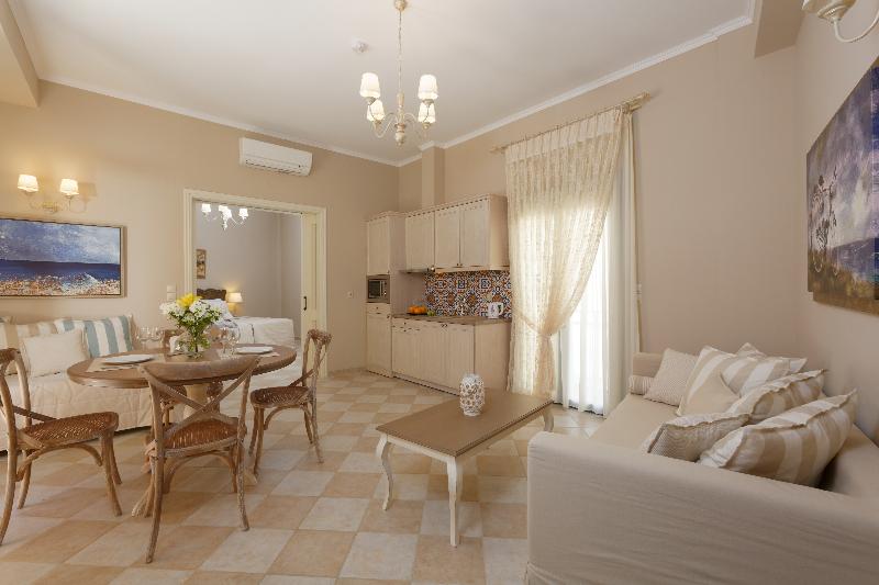 Suíte Executivo, Ionia Suites