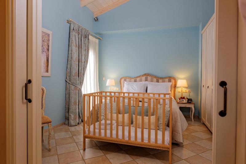 جناح إدارى, Ionia Suites