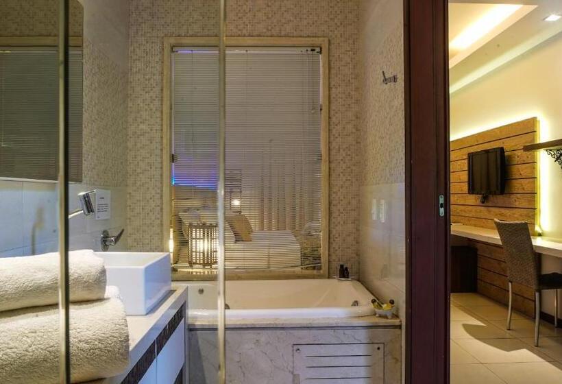 Pokój Superior z Hydromasażem, Kanaloa Pousada